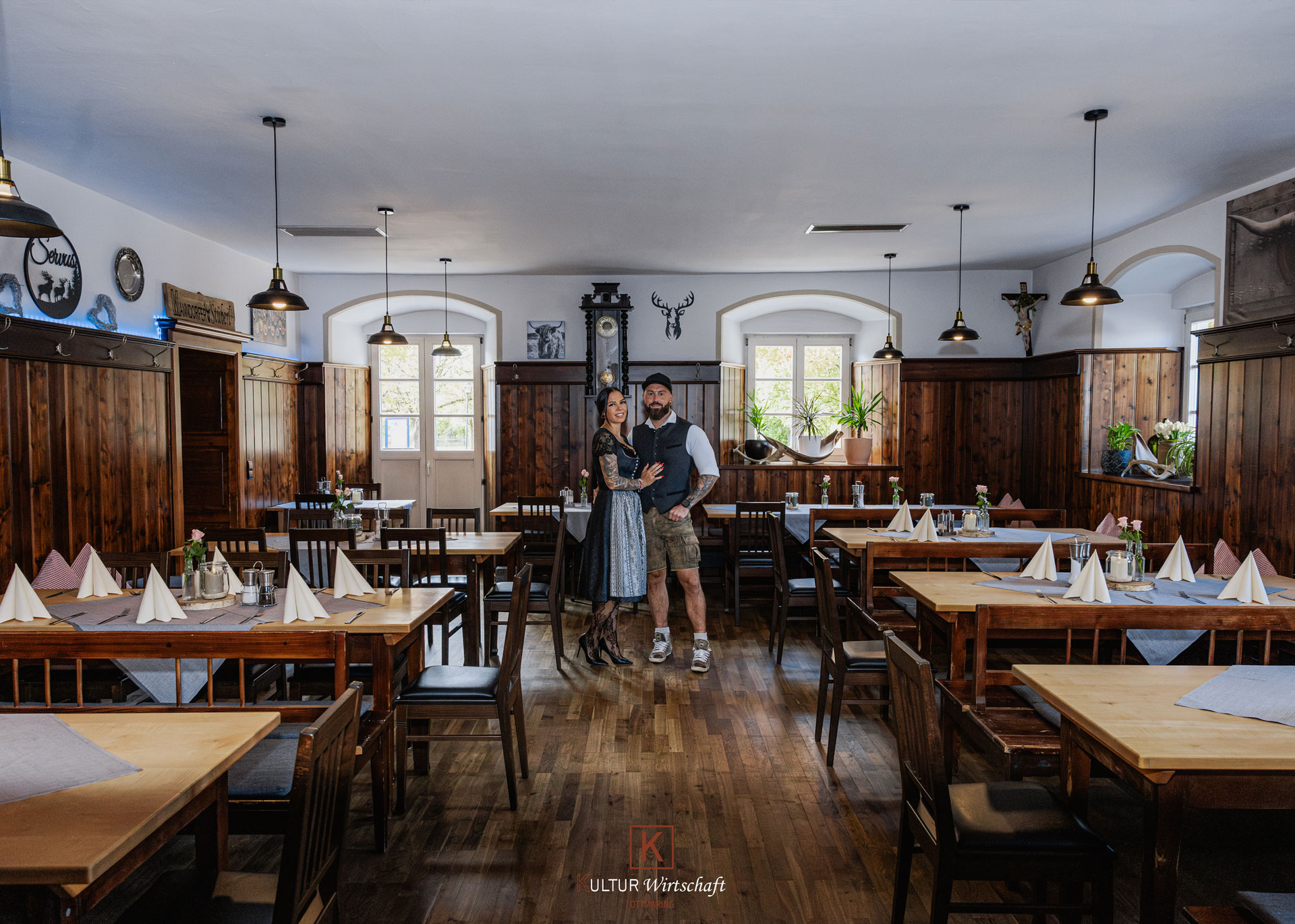 authentisch, bayerisch, urig, traditionell, familär, gesellig, gemütlich, warm