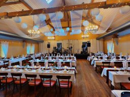 04 Saal